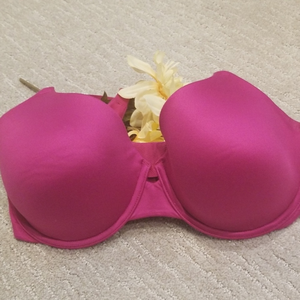 Pretty, soft magenta bra